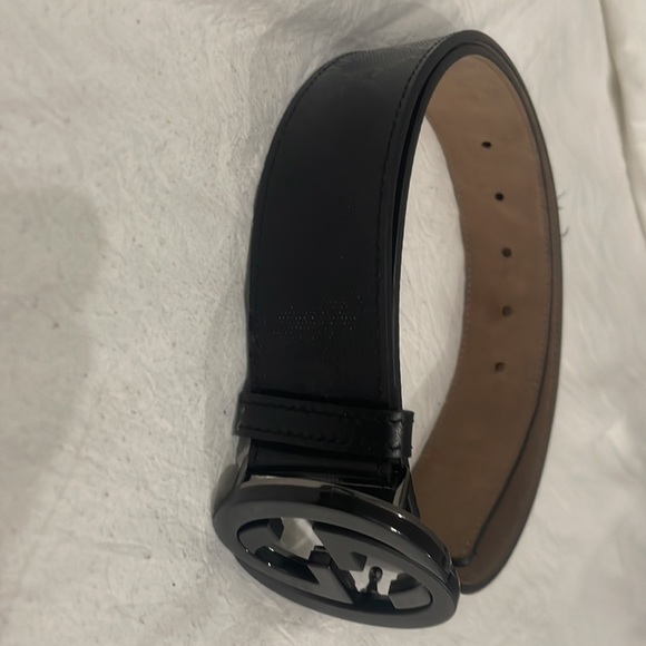 Brand new gucci belt authentic used maybe once - Picture 4 of 4